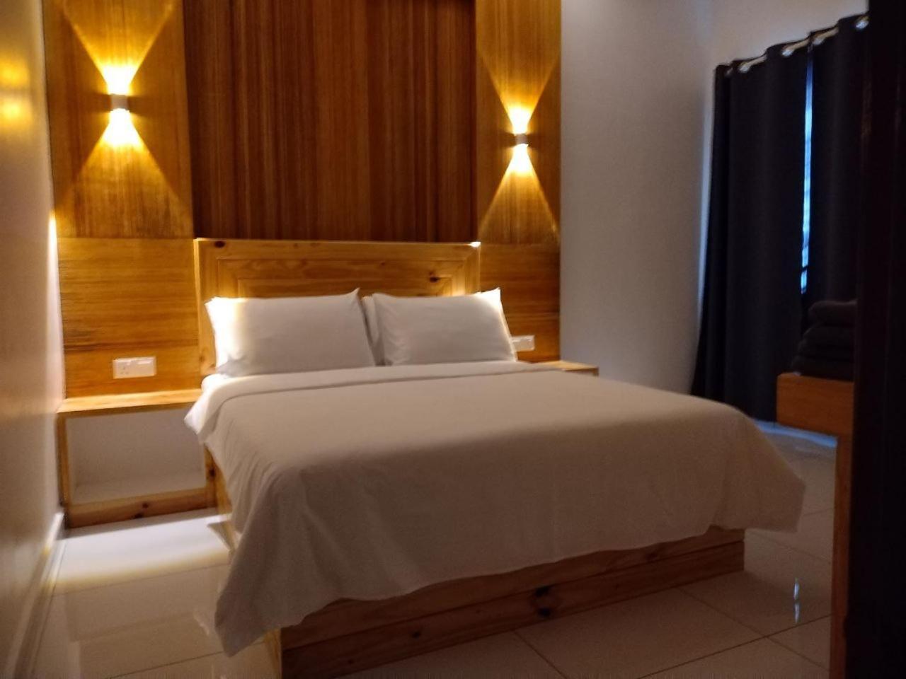 Motel Funduq Al Busyra à Pantai Cenang  Extérieur photo